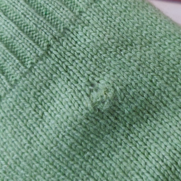 Folio Light Green Cashmere Snowflake Turtleneck with Tipped Sleeves/Neck - Picture 4 of 4